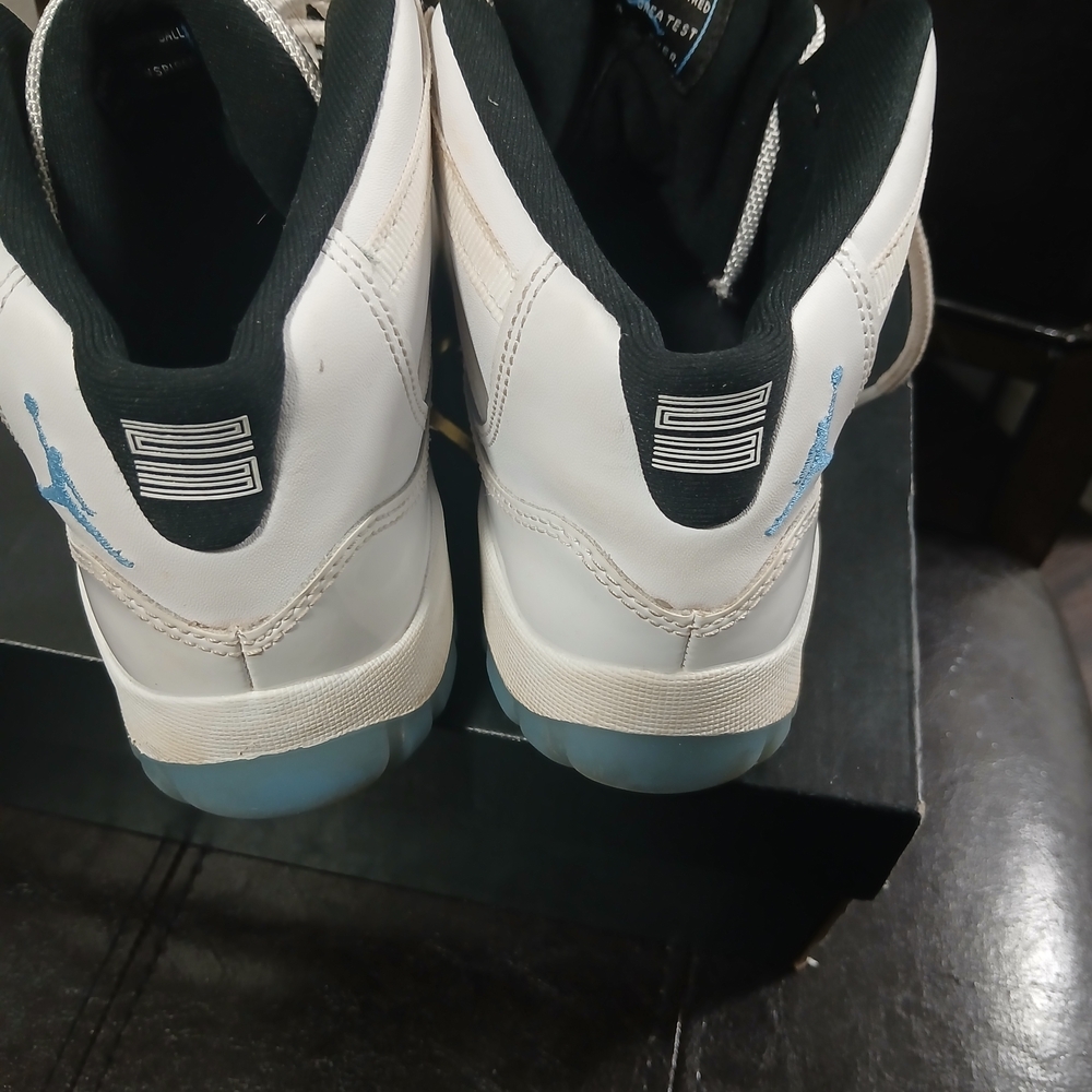 Jordan Kids Sneakers White and Light Blue - Picture 3 of 10